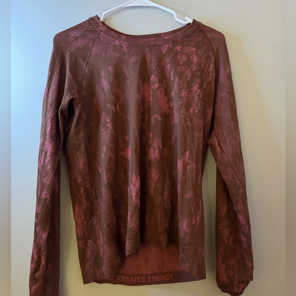 Lululemon Swiftly top